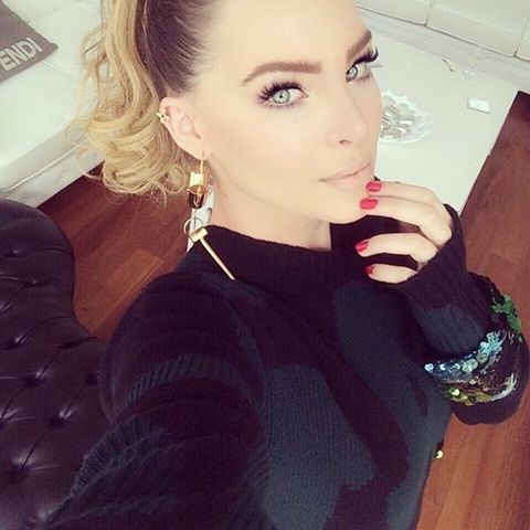 Belinda la princesa del pop estrena novio colombiano. De acuerdo con medios colombianos, sale con un chico llamado MALUMA un cantante muy guapo y sexy, se informó en 